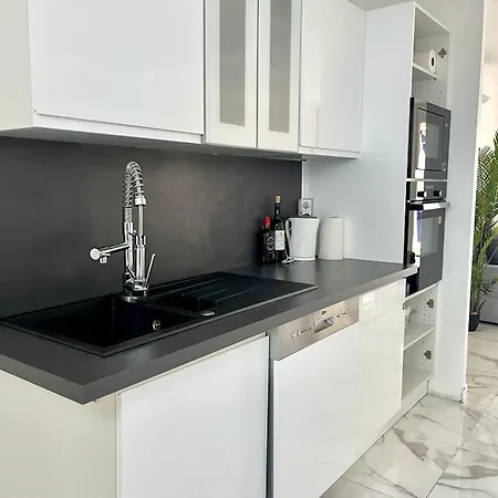 アパート Superbe A / 3 *