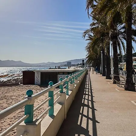 アパート Superbe A / 3 *