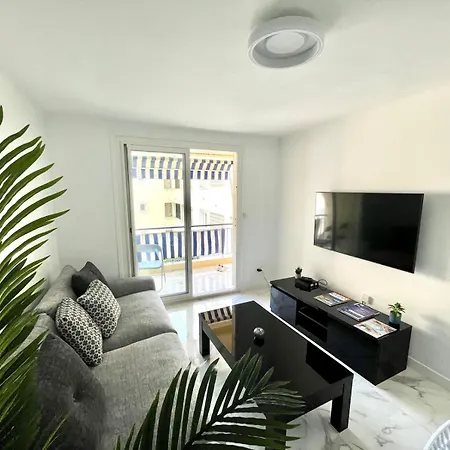 Superbe à / 3 * Cannes
